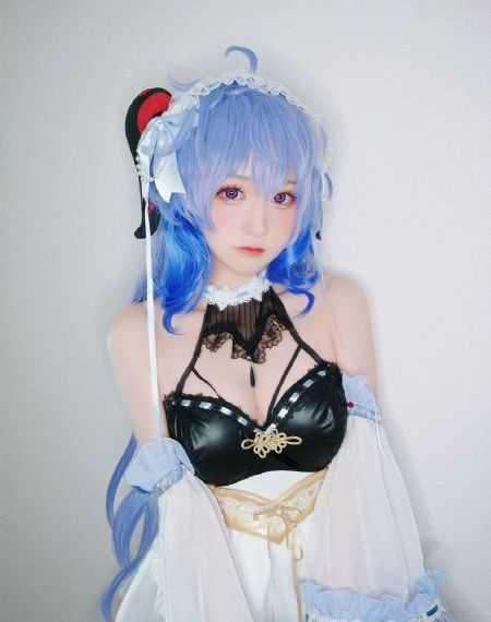 金牌客服董董恩_BD免费观看电视剧
